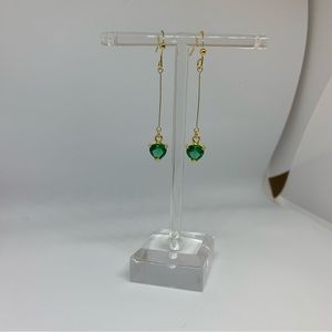 NEW Gold w green heart rhinestone delicate dangle earrings
